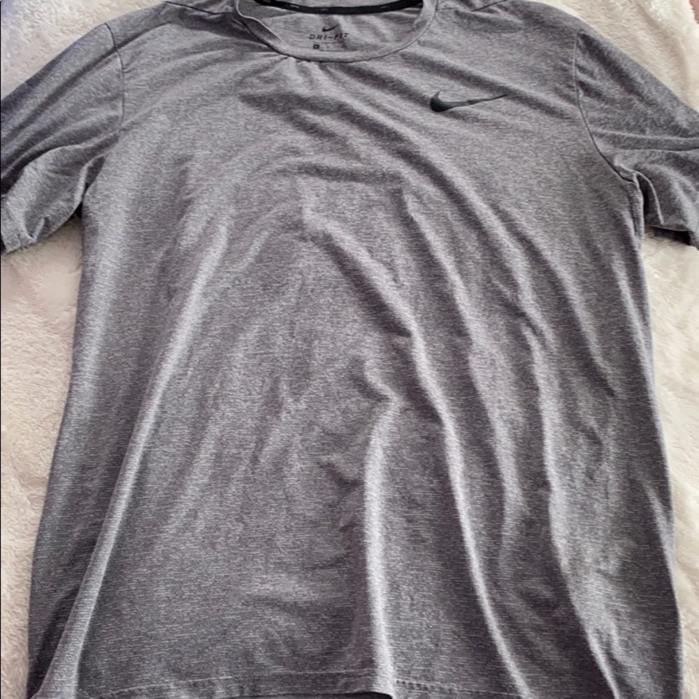 Nike t shirt